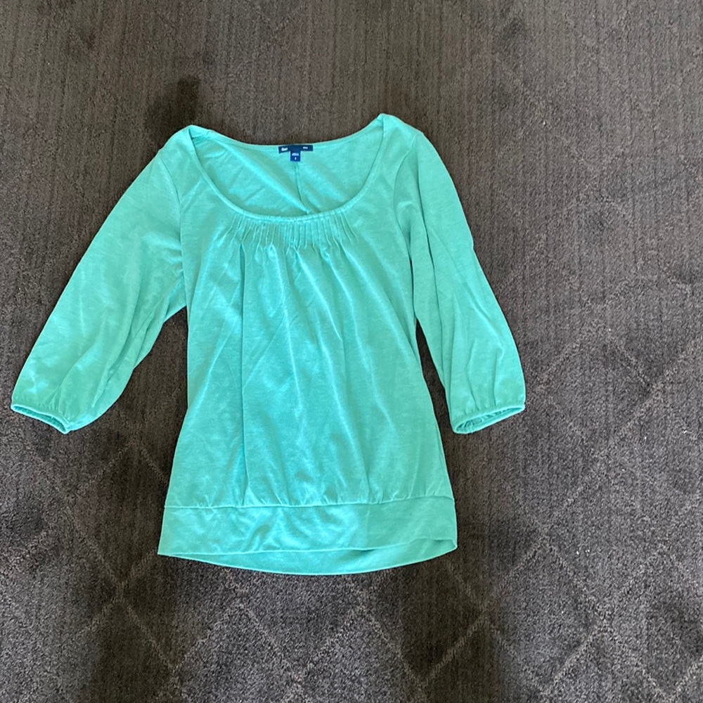 Three-quarter length cotton top